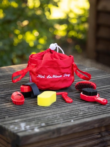 Lemieux toy pony - lemieux, grooming